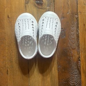C4 toddlers//infants native shoes